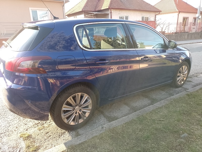 Peugeot 308 1,5 HDi 96 kW - 3