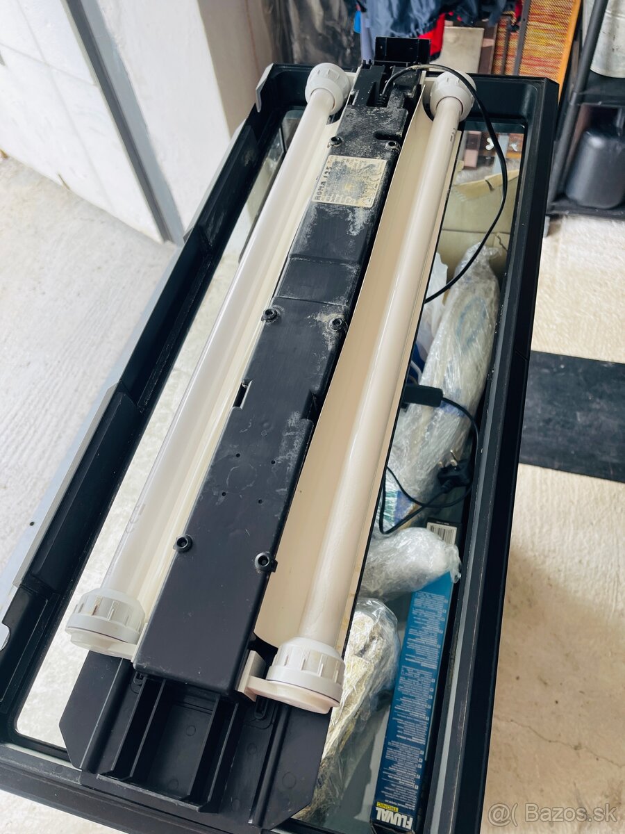 Akvárium 125 l + stolík - 3