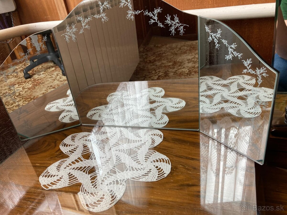 Trojzrkadlo so vzorom - 3