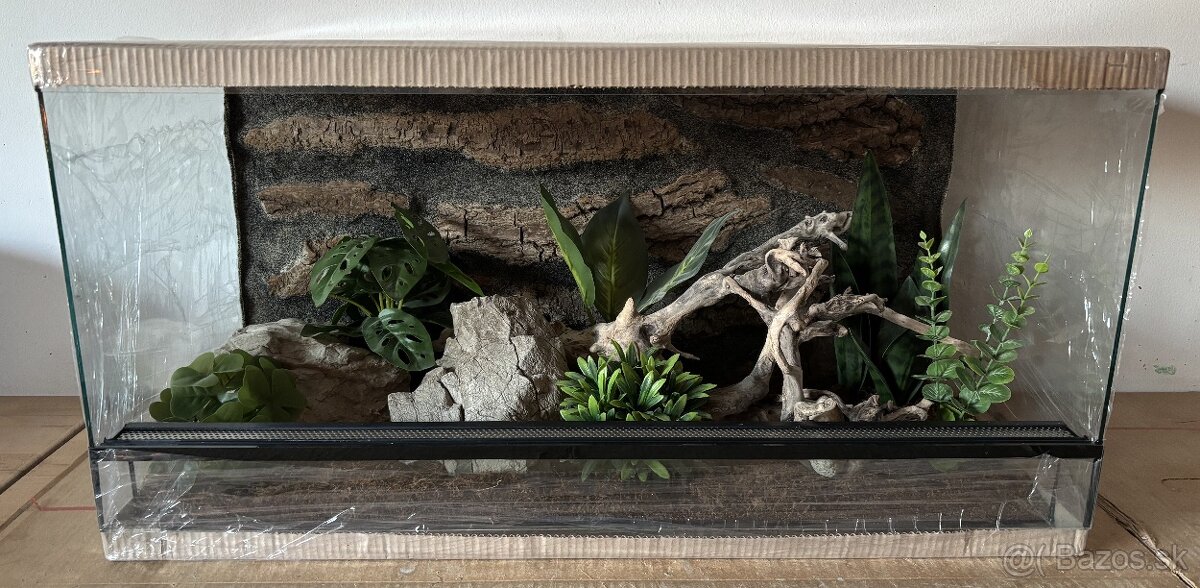 Terárium 80x40x40 s 3D stenou - 3