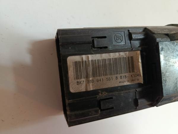 vypinac svetiel skoda octavia 3b0941531bb1b 20€ - 3