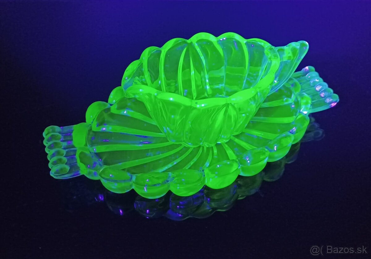 Art Deco uranové sklo mliečnik v top stave - 3