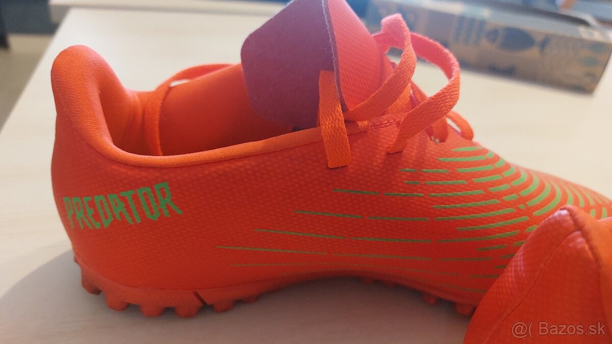 Predam adidas turfy v.34 - 3