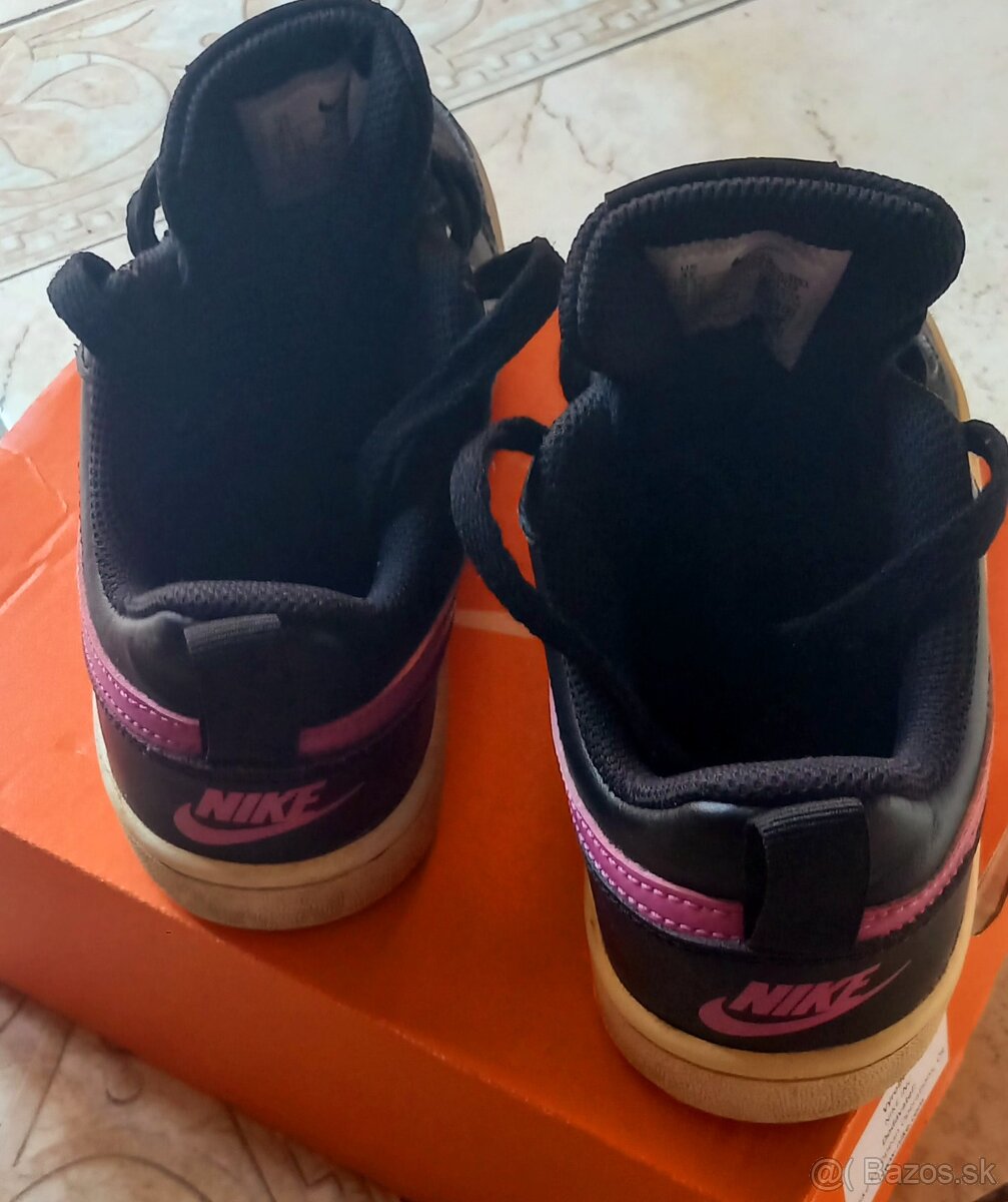 Nike č.36 - 3