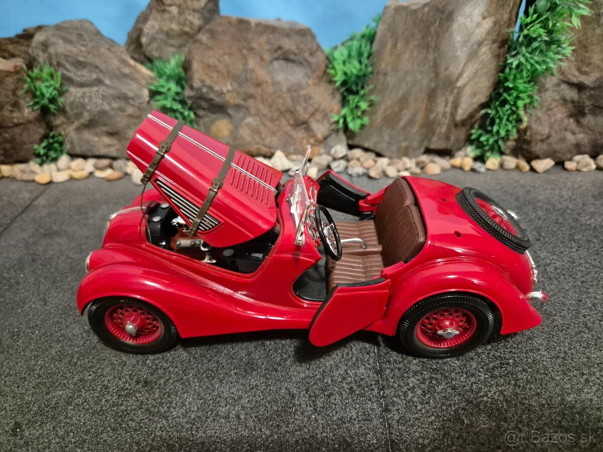 Prodám model 1:18 BMW 328 - 3