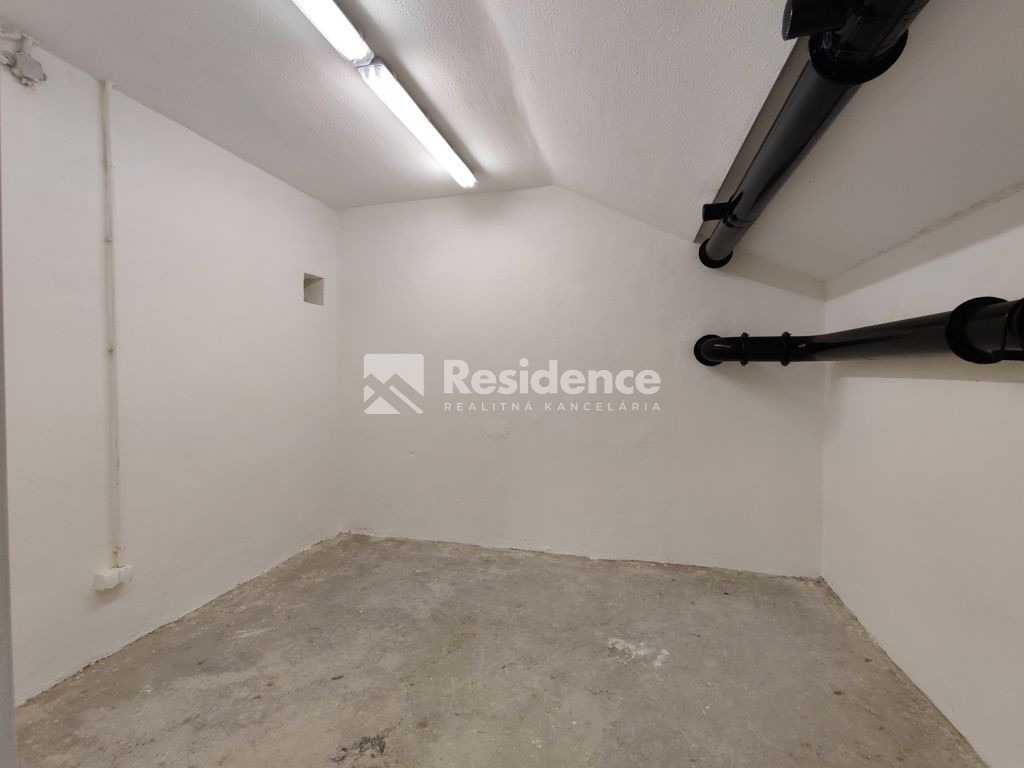 Nebytový priestor - atómový kryt na predaj, centrum Banská B - 3