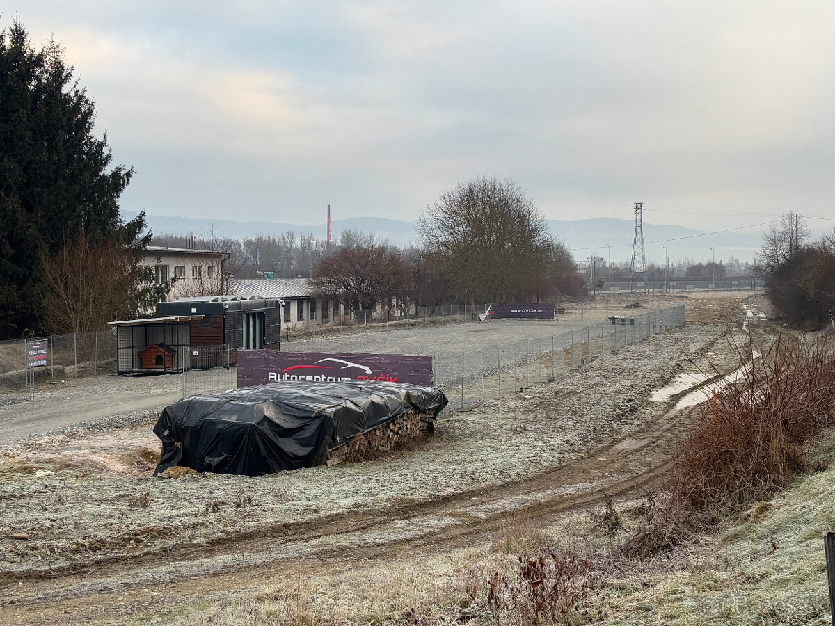 Spevnená plocha na prenájom Bytča - Hrabové - 3