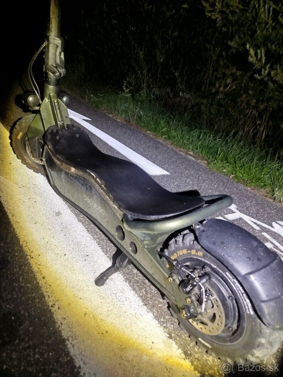 Predám ekolobezku cecotec bongo z 1100w - 3