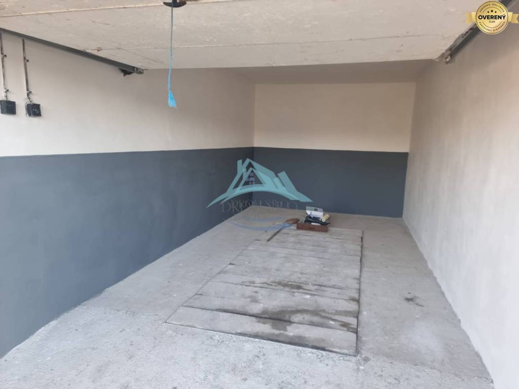 Na predaj Garaž - 3