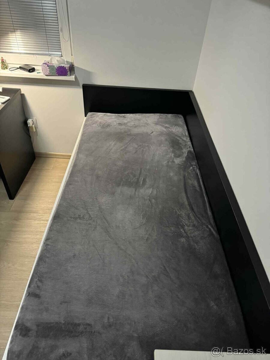 Predám posteľ 90x200 cm aj s matracom - 3