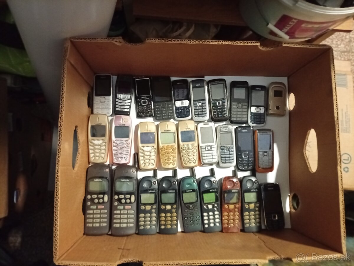 Predám zbierku mobilov Nokia - 3