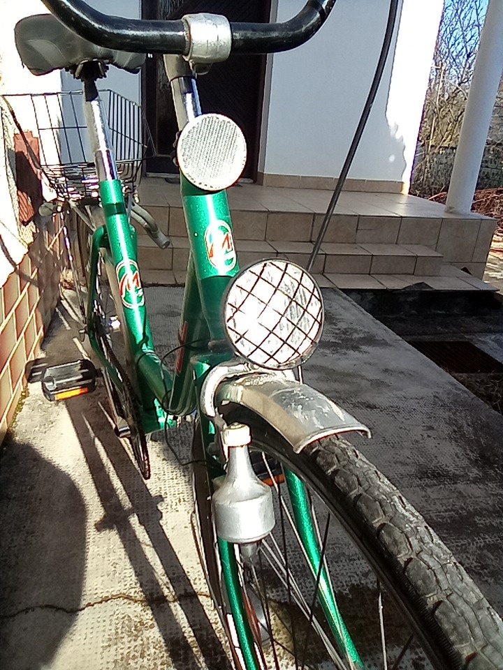 Predám dynamo a svetlo na bicykel - 3