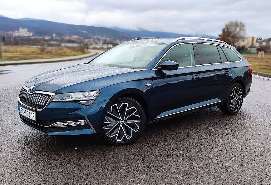 Škoda Superb IV kombi PHEV L&K - 3