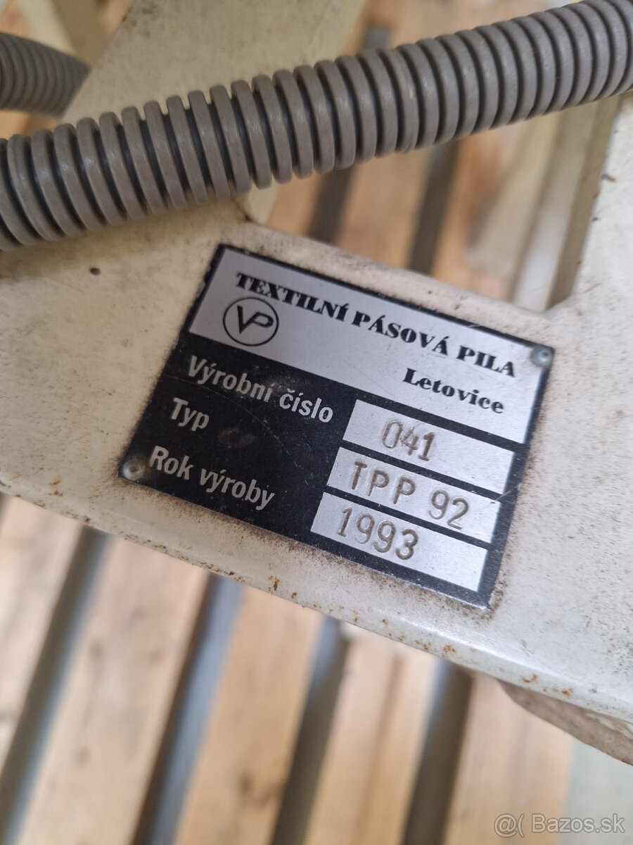 Priemyselná pásová píla na textil VP - 3