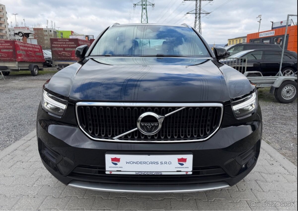 Volvo XC40 B4 Momentum Pro AWD A/T - 3
