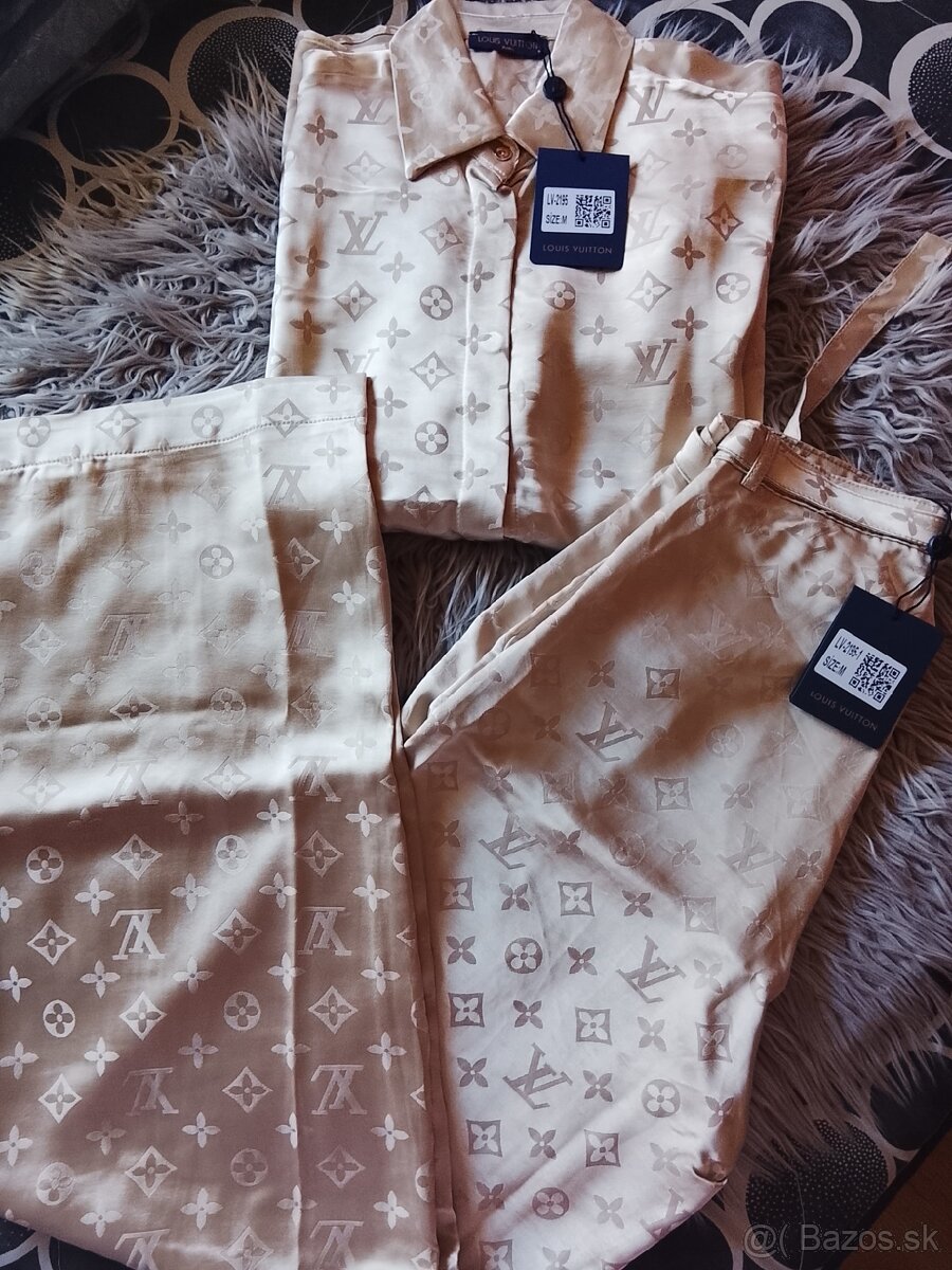 Louis Vuitton - 3
