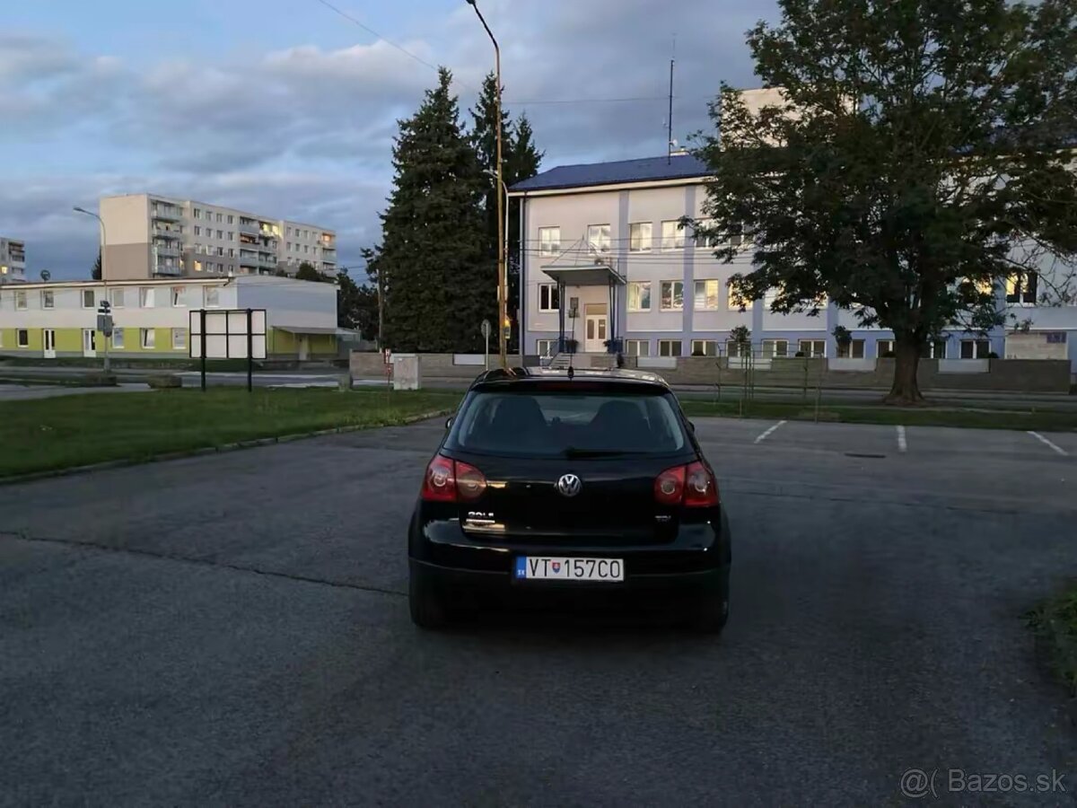 Volkswagen Golf - 3