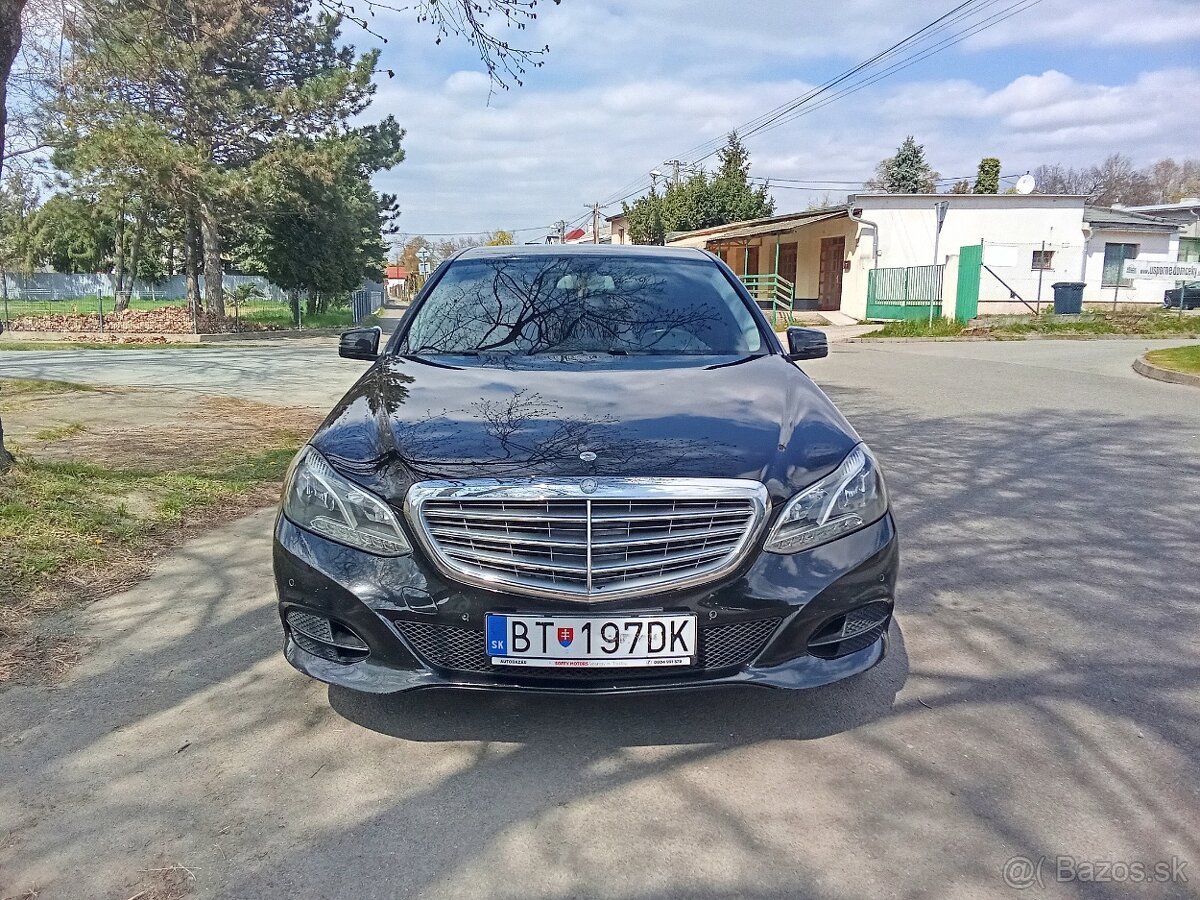 MERCEDES E 200 BLUE TEC - 3