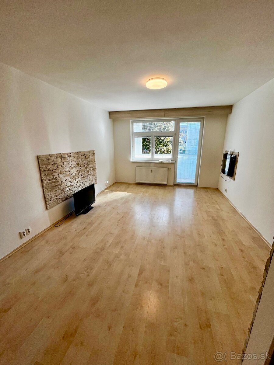 Prenájom 3-izbového bytu v Záhorskej Bystrici – Bratislavská - 3