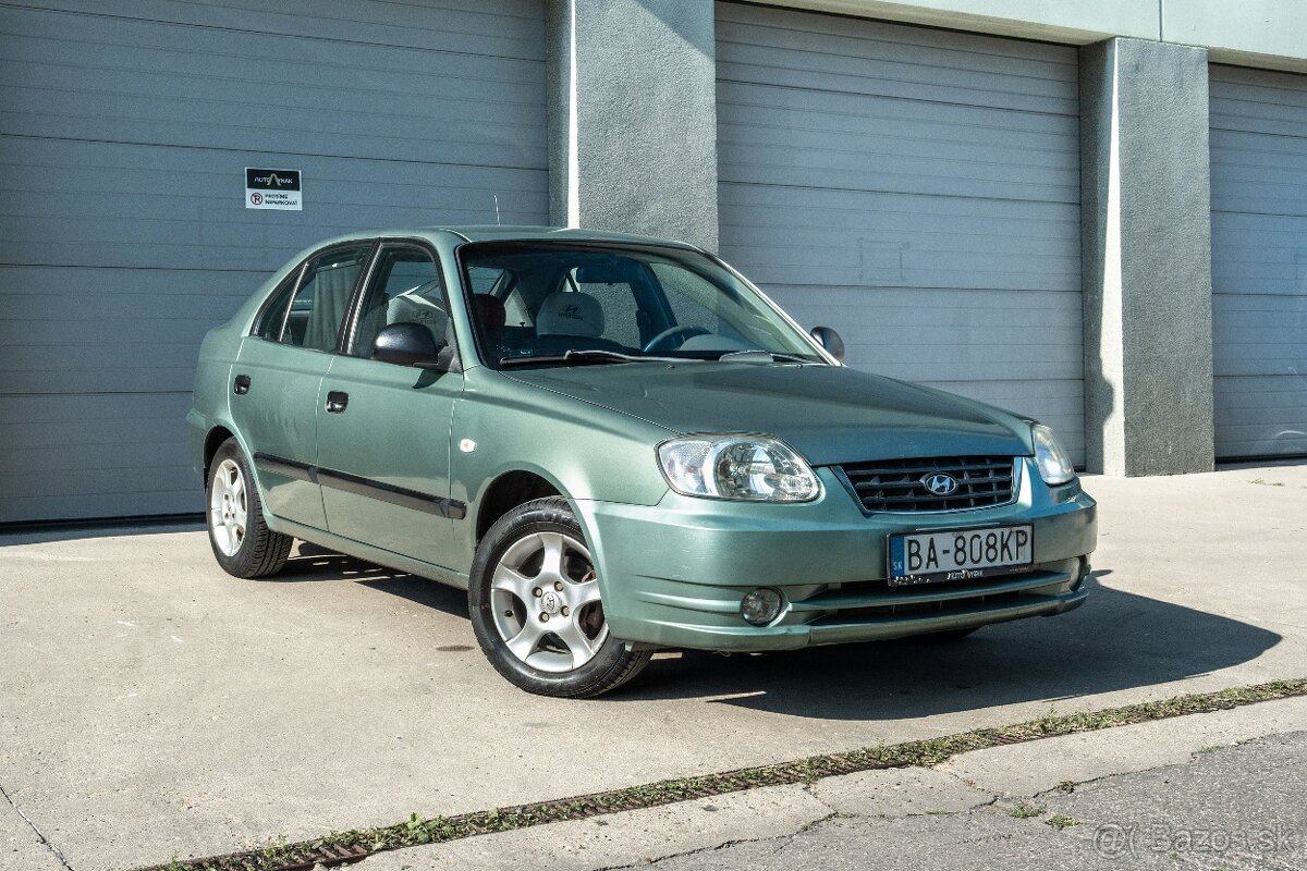 Hyundai Accent - 3