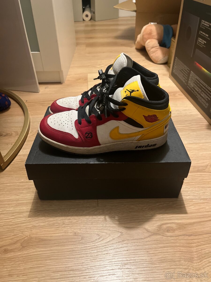 Air jordan 1 mid - 3