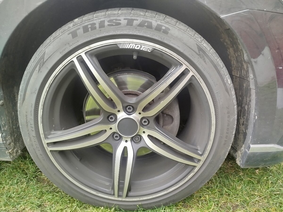 Elektróny Motec - 3