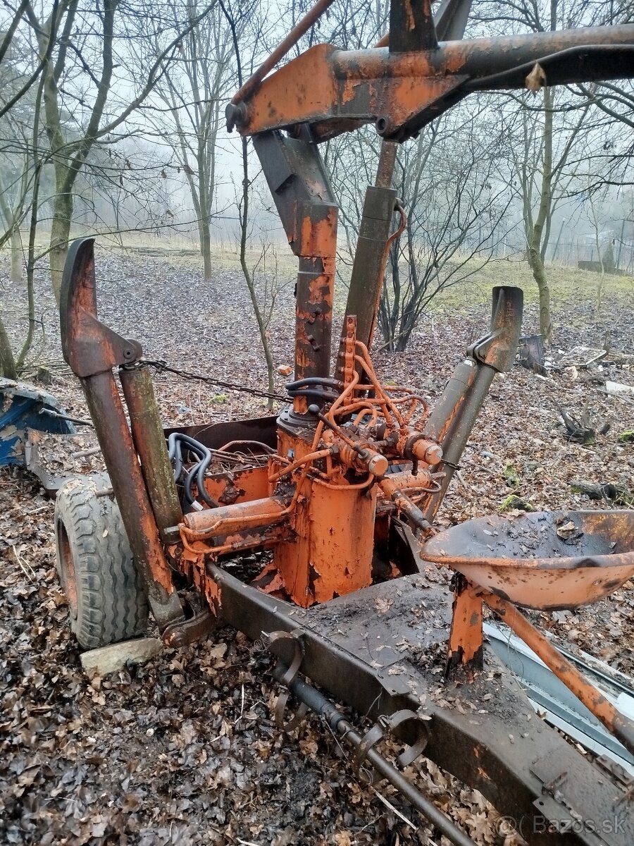 Predám nakladač UNHZ500 - 3