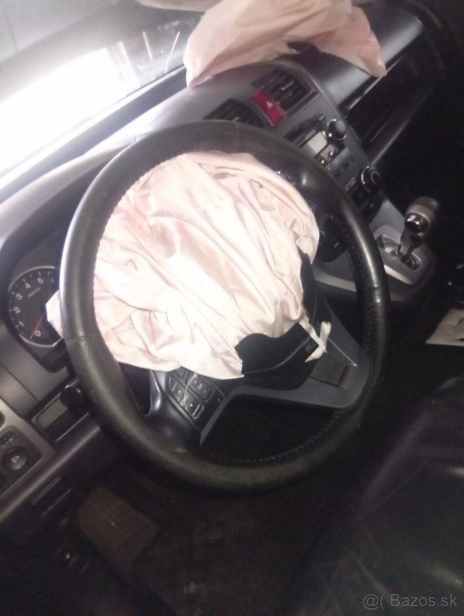 Crv 2.0 110kw benzín automat - 3