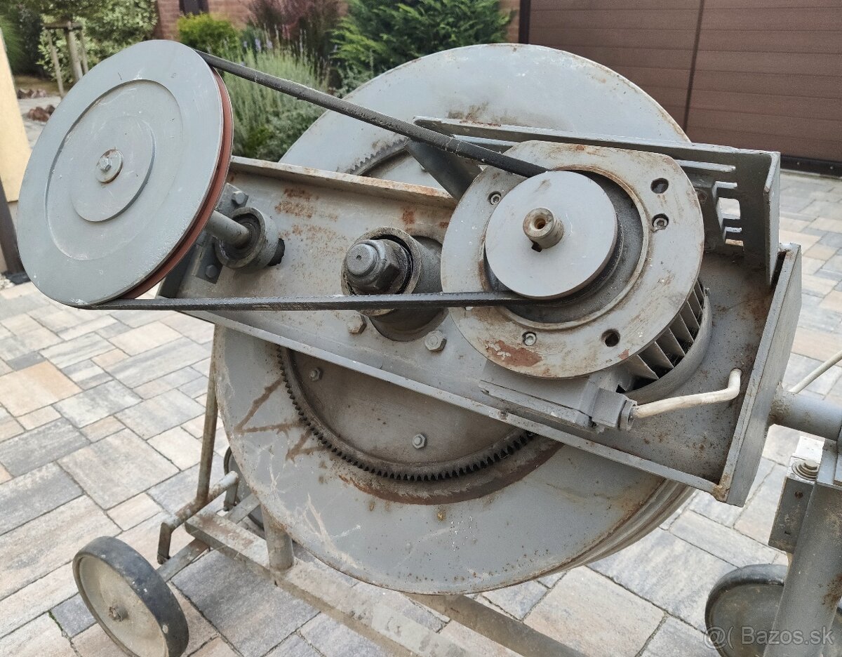 miešačka na betón - 3