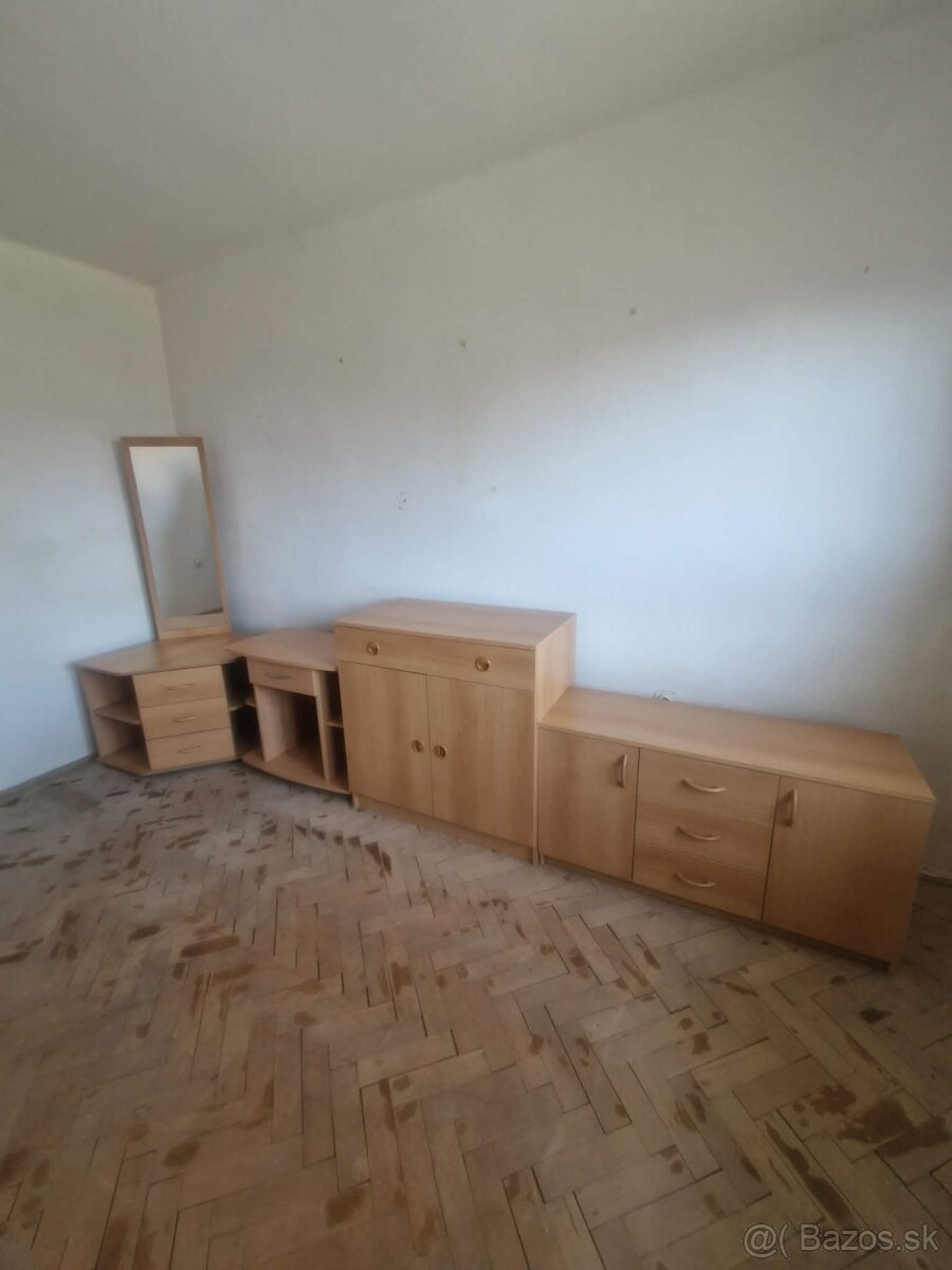 Sektorový nábytok - 3
