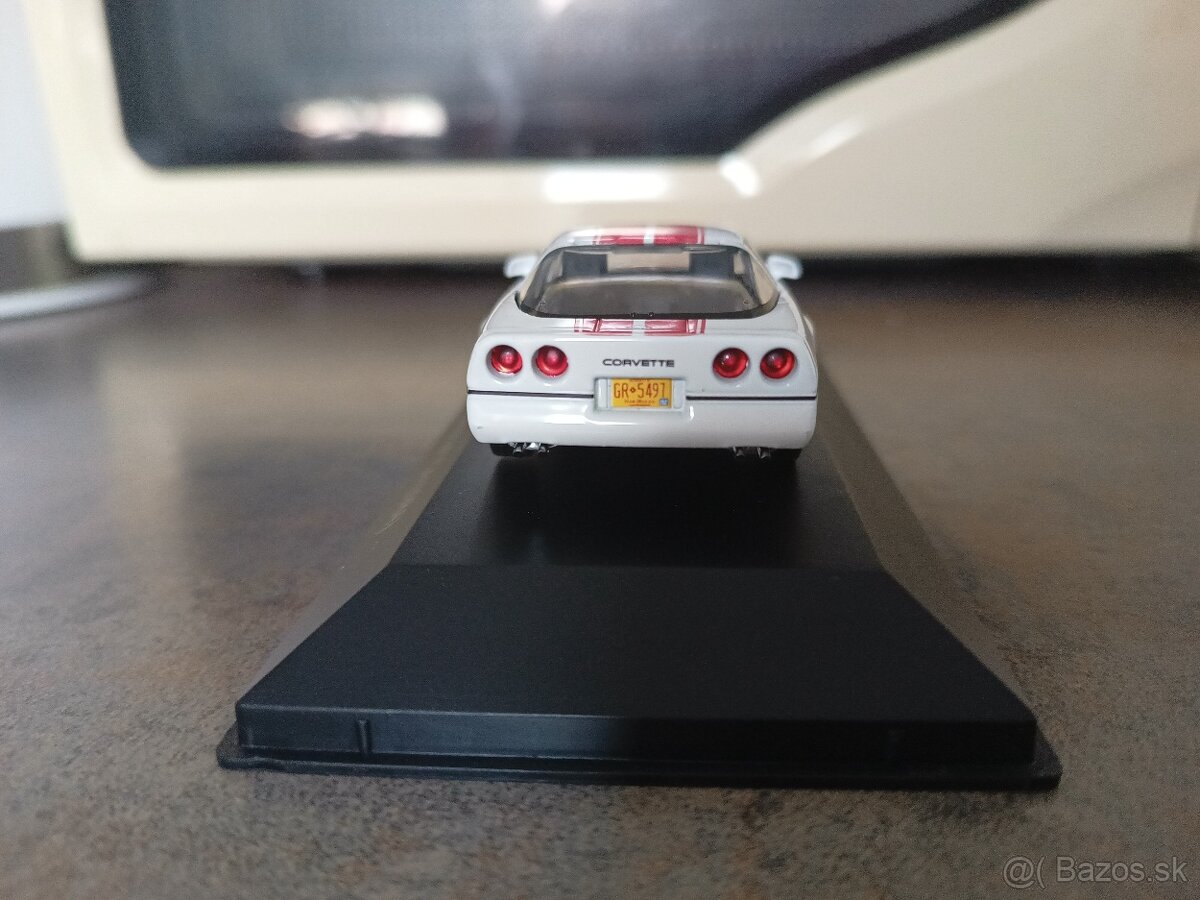 1:43 Chevrolet Corvette C4 1984 - 3