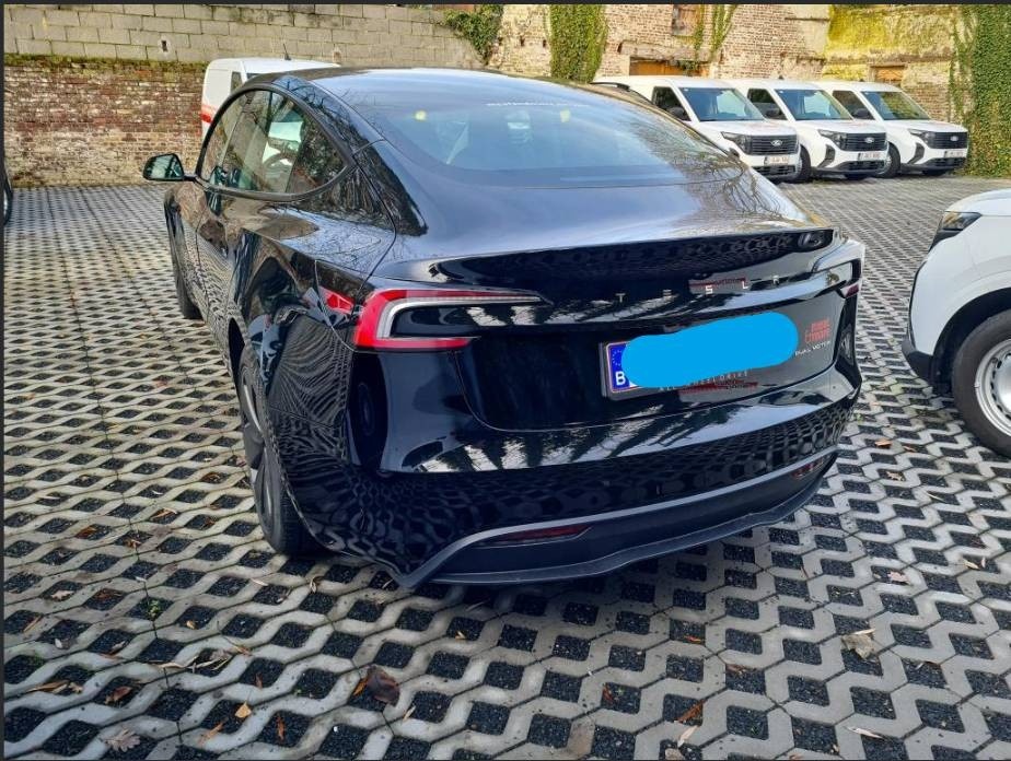 Tesla Model 3 2024 Long Range AWD - 3