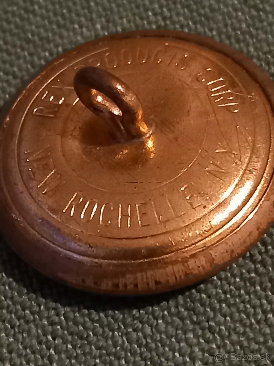 Staré kovové gombíky - 3