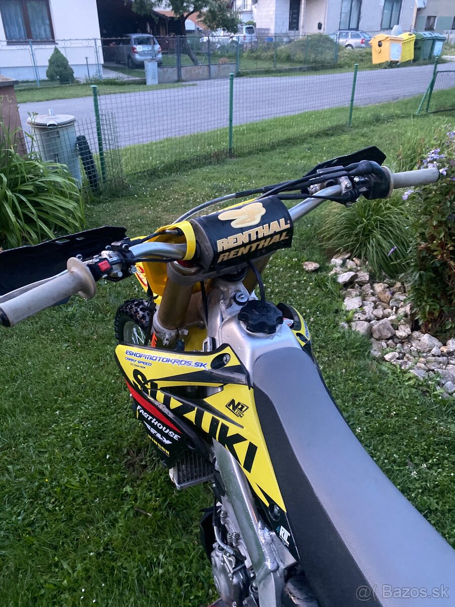 Suzuki rmz 250
