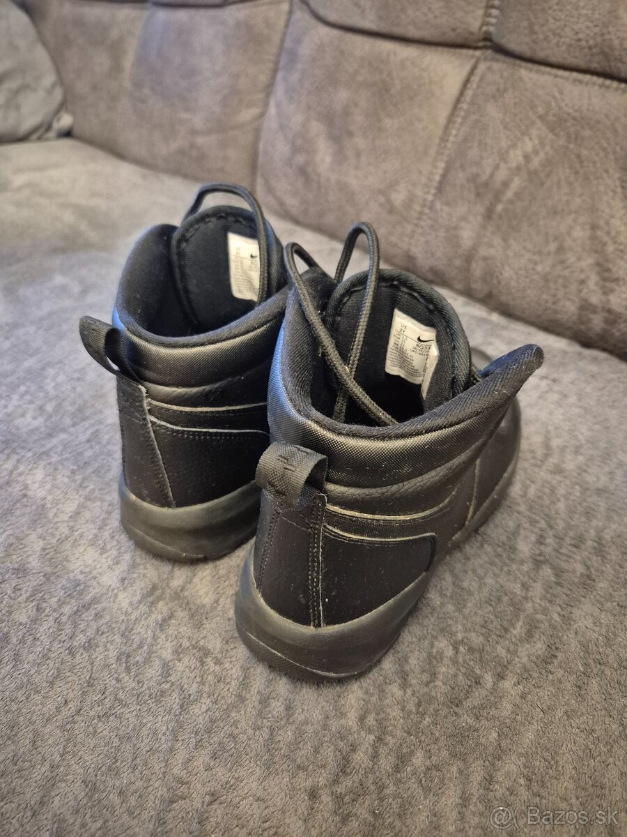 Nike Manoa veľ. 35 - 3