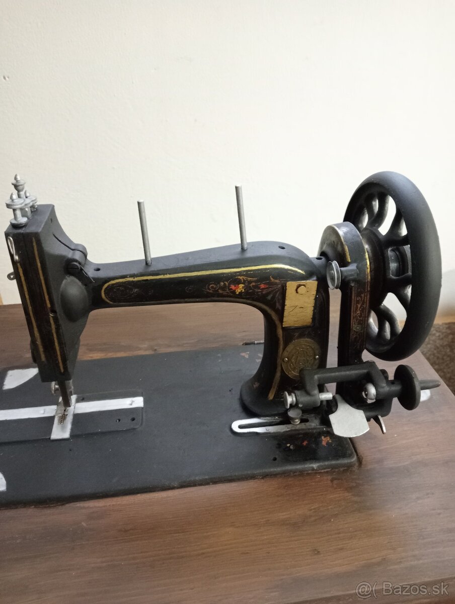 SINGER šijací stroj po renovácii - 3