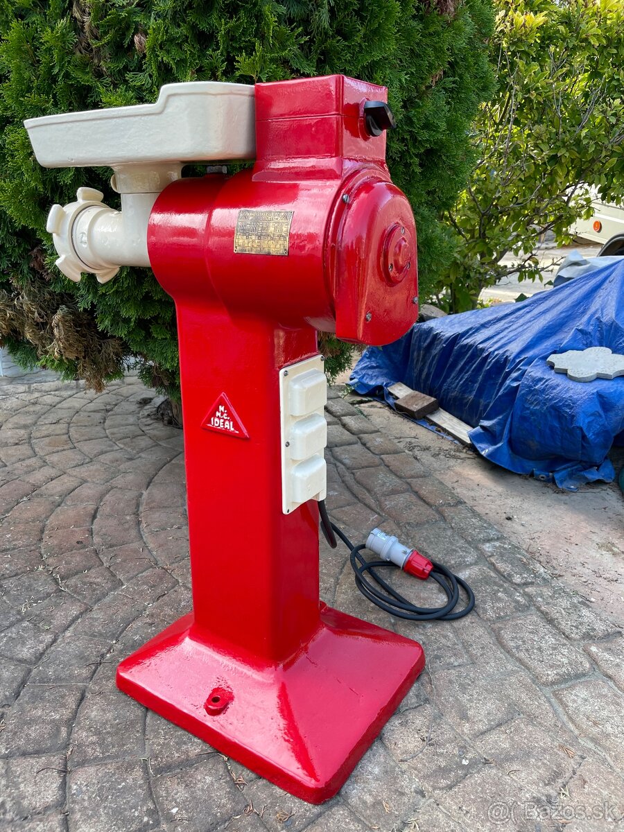 Mlynček na maso - 3