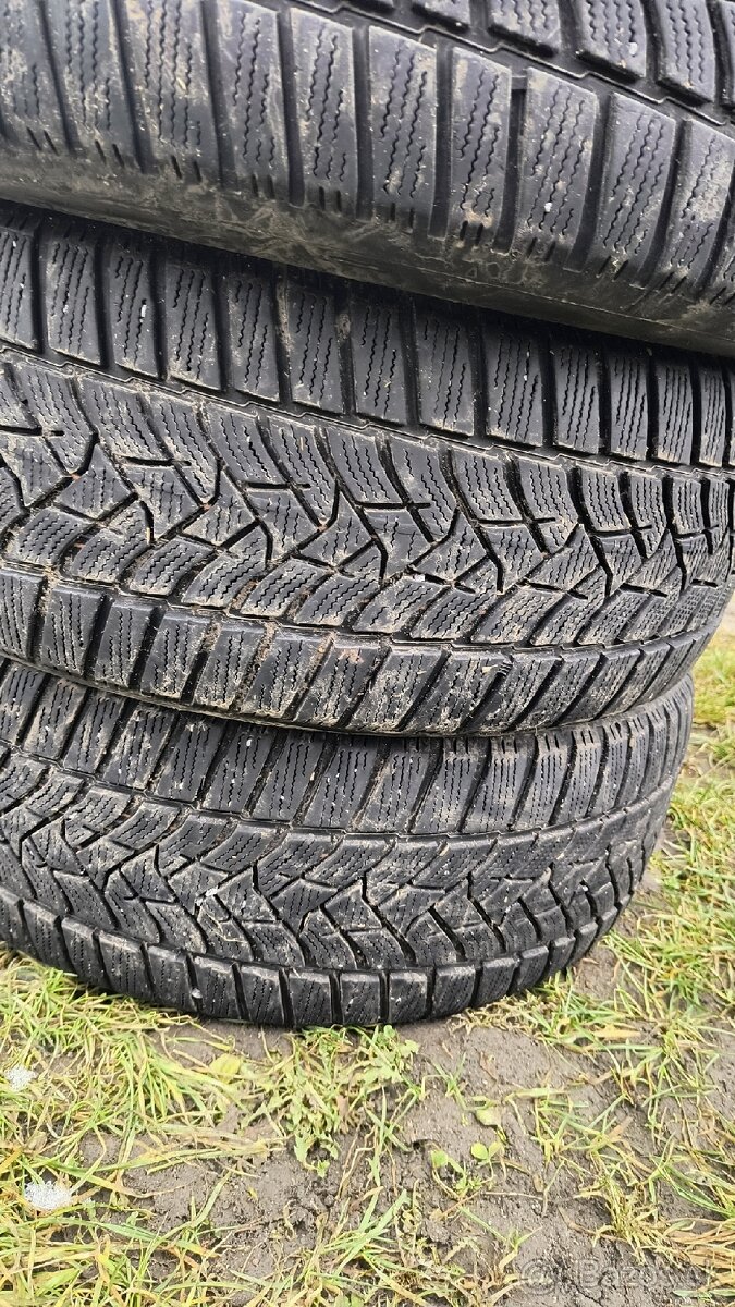 Predám zimné pneu 225/55 r17 - 3