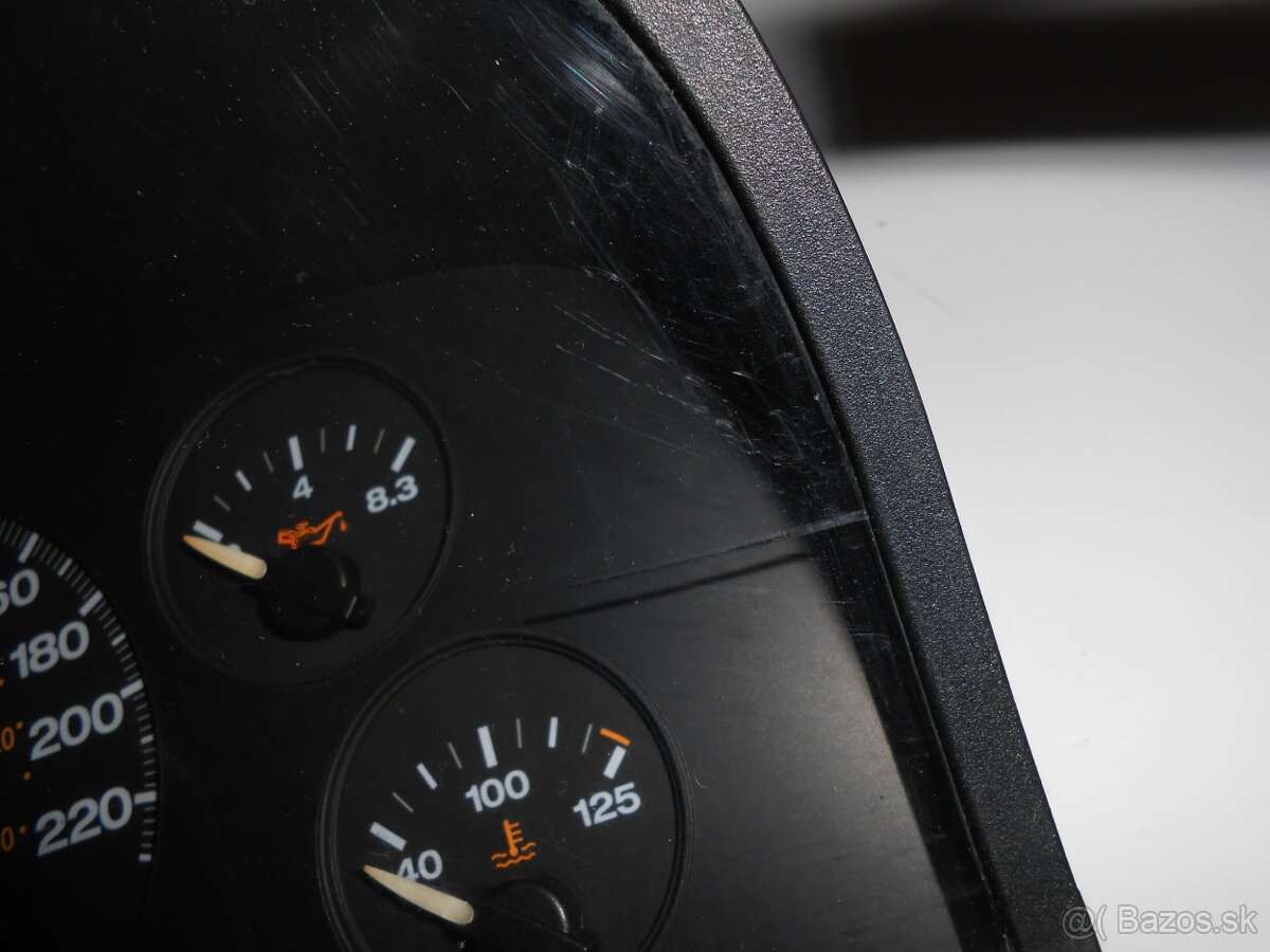 Budiky Jeep Grand Cherokee / dieselové / - 3