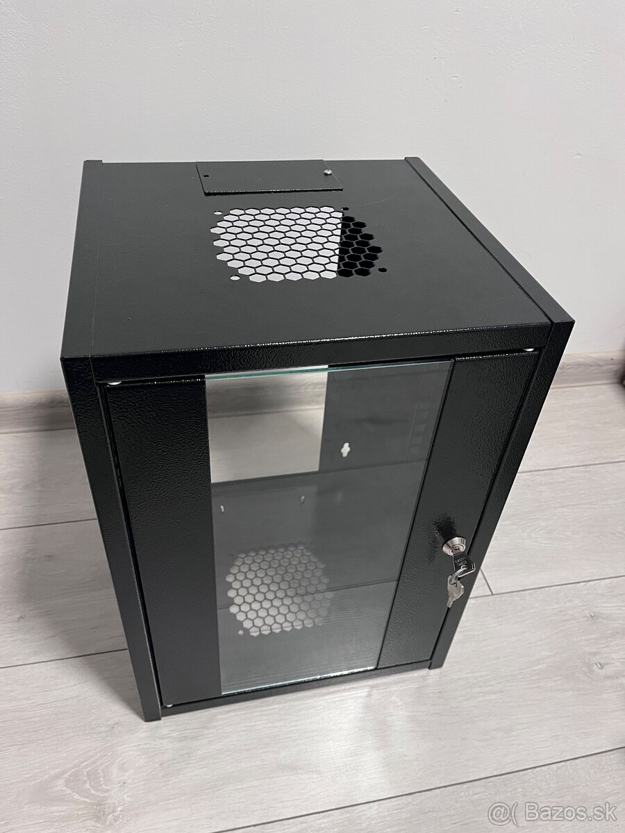 RACK skriňa 10” - 3