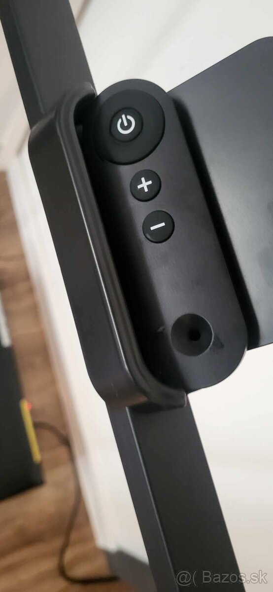 Bežecký pás HRS T-70 (sklopný systém, do 90kg, š. 38cm, 10km - 3