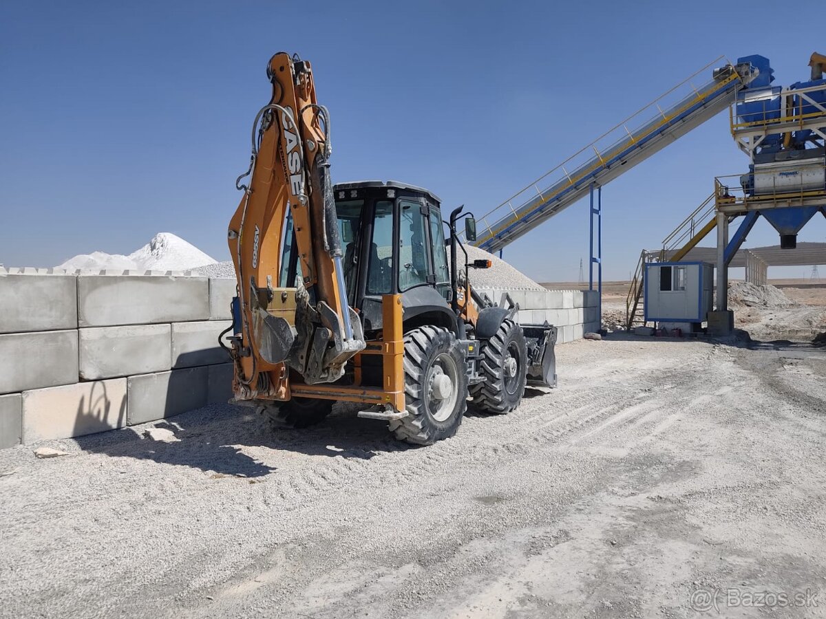 Case 695 / 2023 , 4600 hodin traktor bager - 3