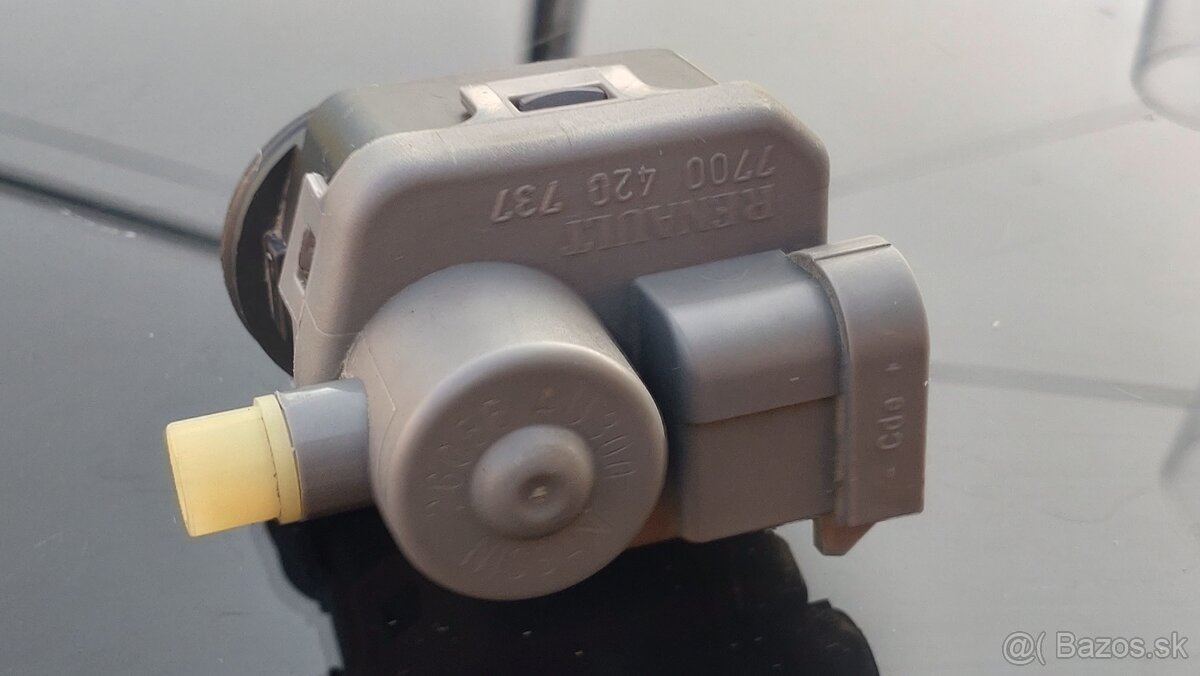 Motorček svetlometu Hella - 3