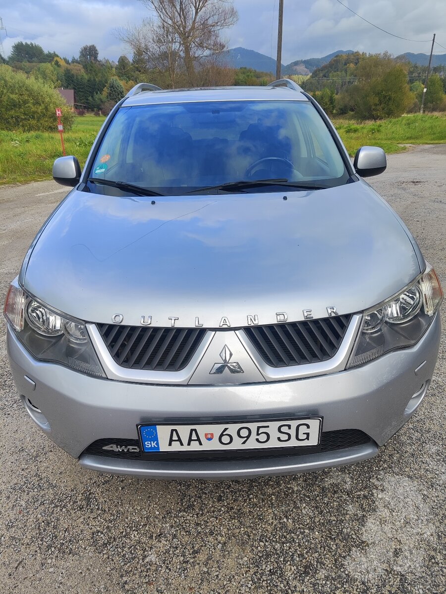 Mitsubishi Outlander 2.0 DI-D, 7 miest, 4x4 - 3