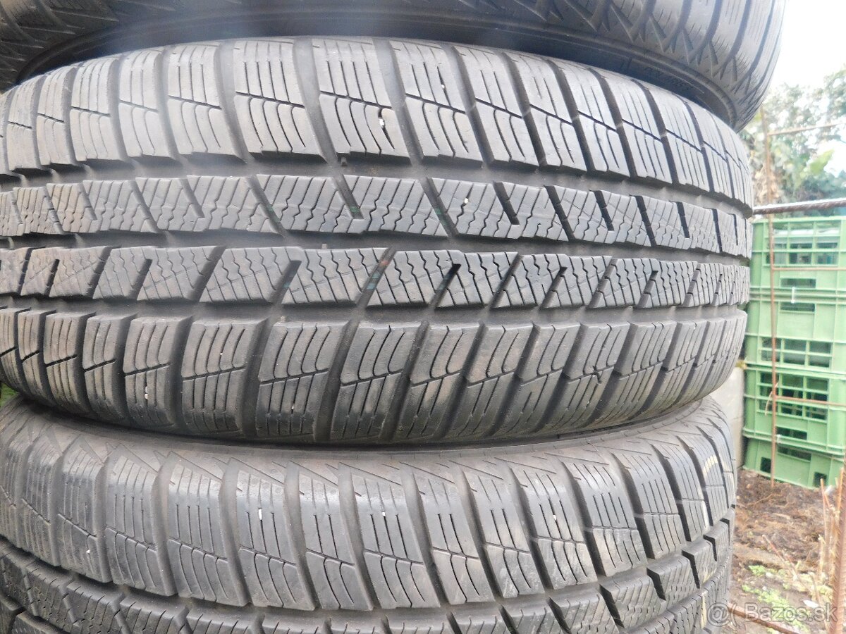 195/60R15 - 3