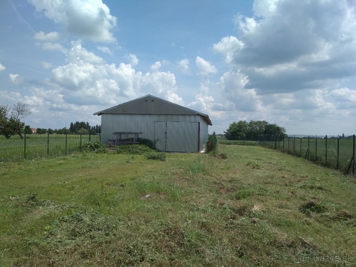 Predám velký pozemok s domom - 3