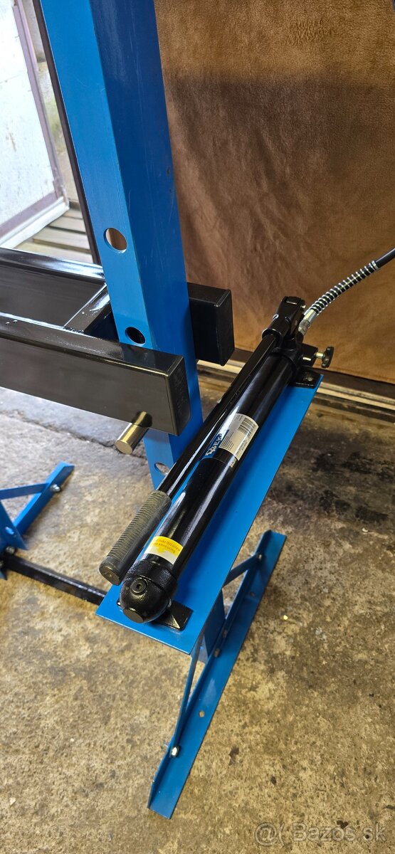 Hydraulický lis 20T - 3