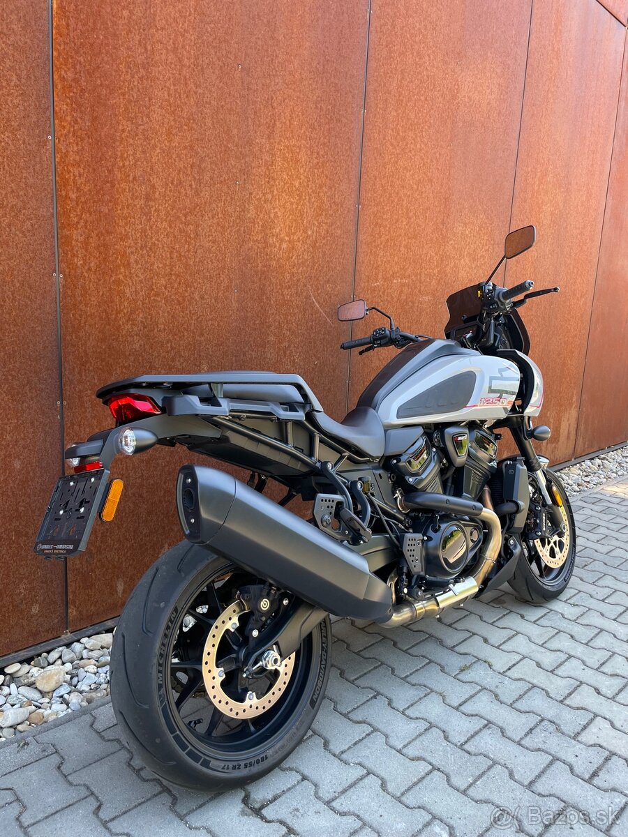 Harley-Davidson Pan America ST