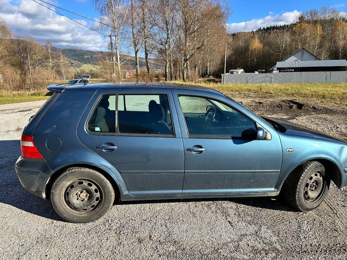 Wolkswagen Golf 4 - 3
