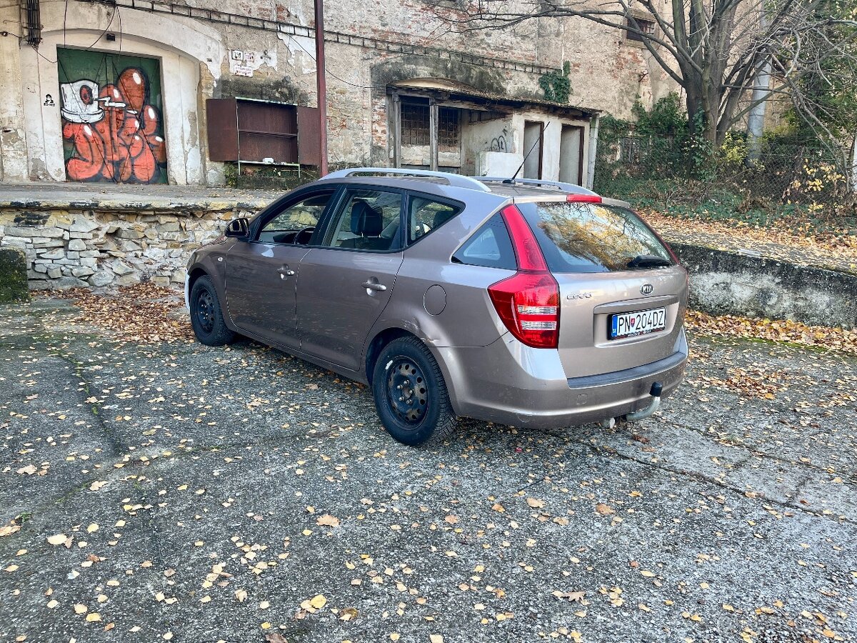 Kia Ceed úsporné a spoľahlivé auto - 3